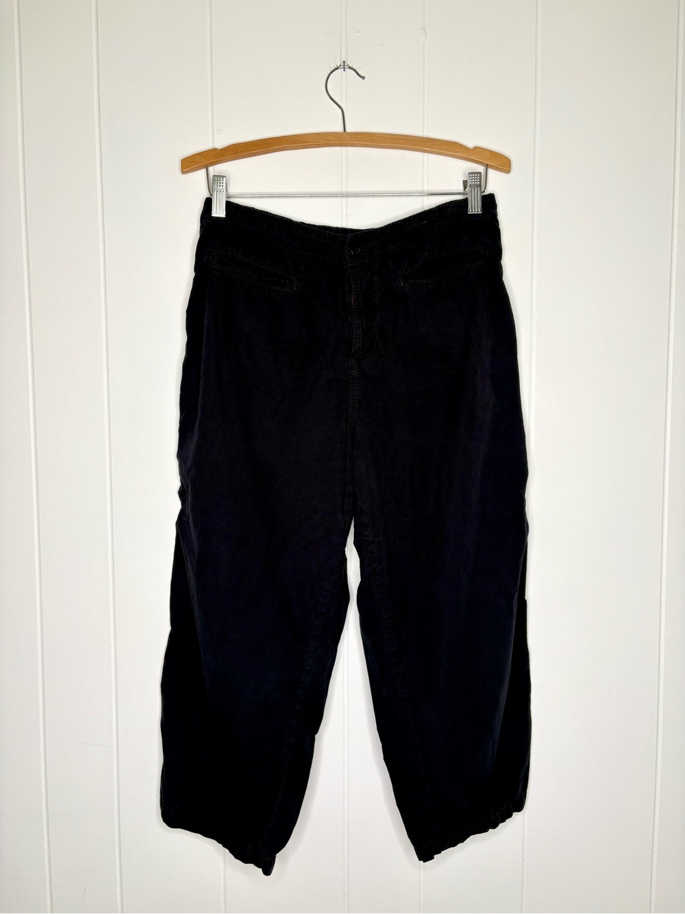 Gramicci Black Cropped Pants Hiking Outdoor Capri Women’s Size 10-12 Gorpcore